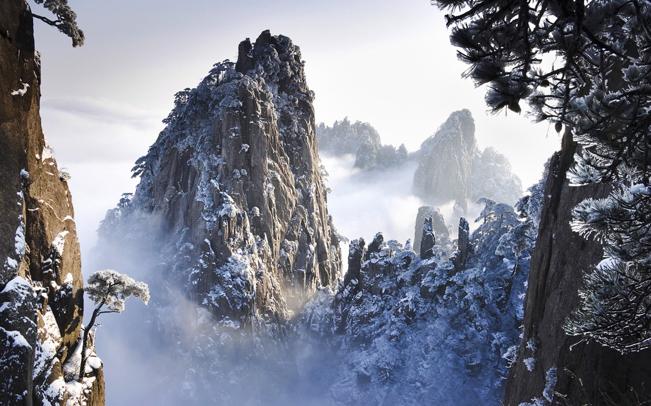 Тропа смерти (Huashan Mountain). Слабонервным лучше даже не смотреть. Тропа смерти (Huashan Mountain). Слабонервным лучше даже не смотреть.