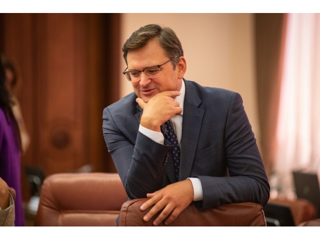 Украинский урок должен отучить Белоруссию от «многовекторной» проституции Украинский урок должен отучить Белоруссию от «многовекторной» проституции геополитика