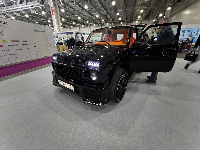 В Москве показали Niva G-Stile — это «Нива» в стиле Mercedes-AMG G 63