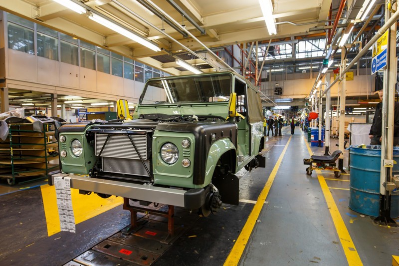 Land Rover свернула производство внедорожника Defender авто, история авто