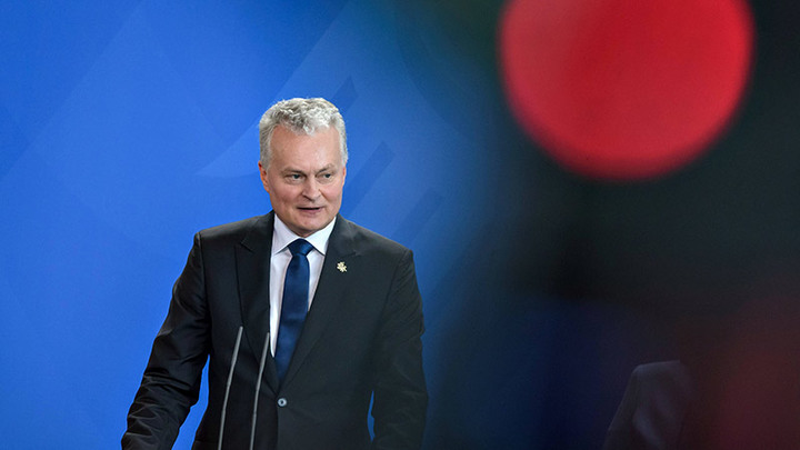 ОБЛИЛ ГРЯЗЬЮ ПУТИНА: ЧЕМ РИСКУЕТ ЛИТВА