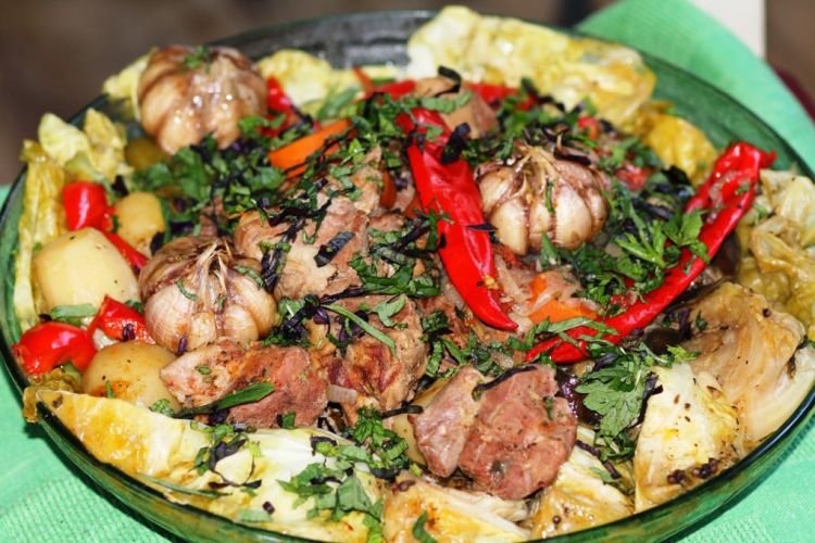 Узбекская кухня: 20 самых вкусных рецептов узбекских блюд добавь, Добавь, минут, специи, масла, нарежь, обжарь, помидоры, тесто, готовности, перец, понадобится 500, баранины, моркови, чеснока, морковь, луковицы, растительного, выложи, около