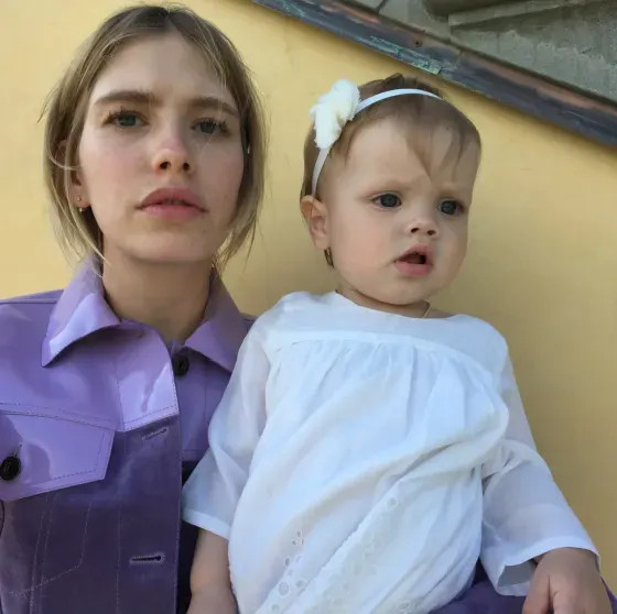 Елена Перминова показала архивные фото с дочерью от миллиардера в честь её 12-летия Перминова, дочерьюЕлена, рождения, братом, Елена, дочери, Елены, очень, Александр, после, Лебедев, который, Ариша, дочерьюАринаЕлена, растёт, детьмиЕлена, родила, Тарасом, миллиардеромМои, бойфрендом