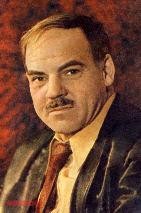 Михаил Глузский - советский актёр театра и кино.
