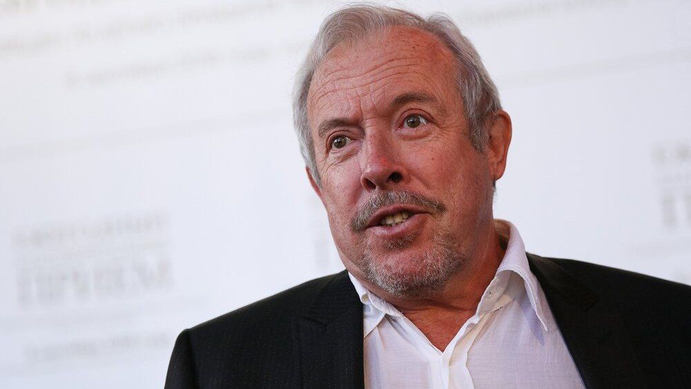 Андрей Макаревич рассказал, как с юности высмеивал пионерию