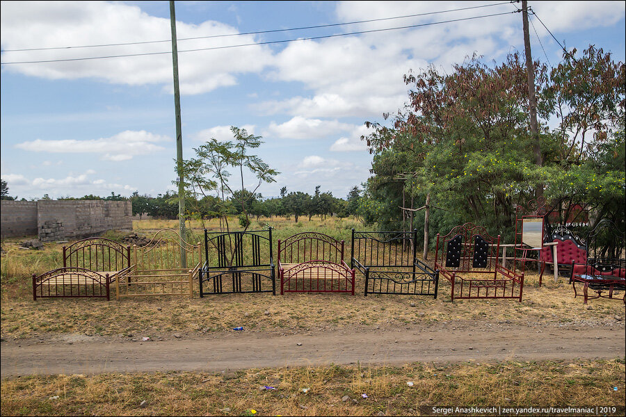 Удивительно, но кровать в Танзании гораздо круче, чем в у нас Гелик Удивительно, но кровать в Танзании гораздо круче, чем в у нас Гелик