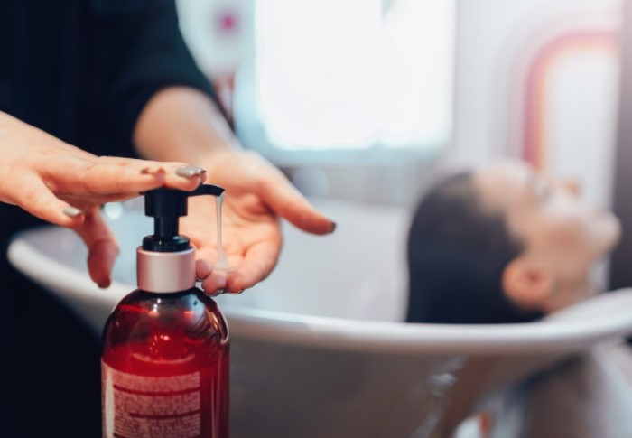  Оптимальное количество средства для одного мытья - порция размером с одну-две горошины / Фото: watsons.ua