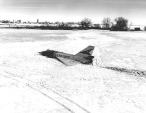 F-106_unmanned_landing