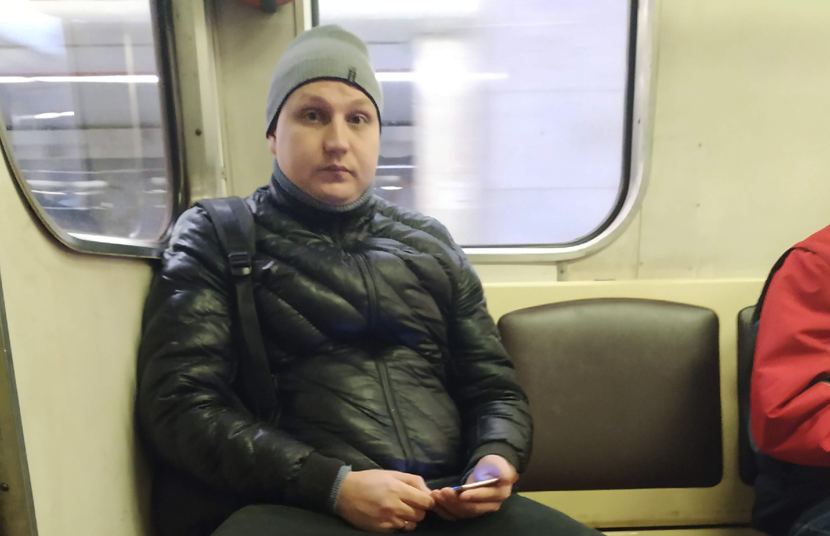 Знакомый "коренной москвич" в метро