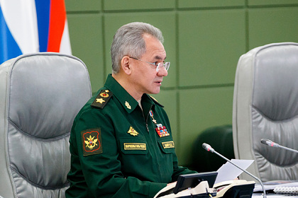 Шойгу объявил проверку боевой готовности российской армии Россия