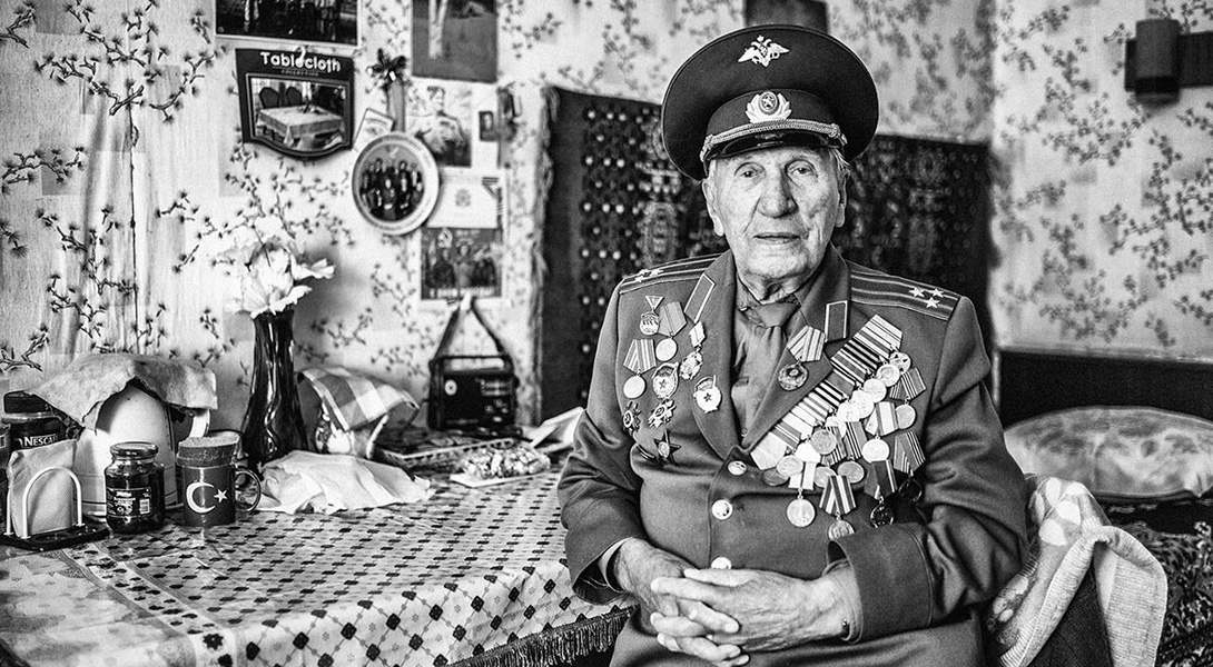 Одно поколение страны: портреты 100 россиян с шагом в год Одно поколение страны: портреты 100 россиян с шагом в год Любит, Мечтает, любит, мечтает, хочет, Хочет, стать, чтобы, хотела, медсестра, посетить, инженер, своей, играть, просто, изучать, путешествовать, хотел, увидеть, Учитель