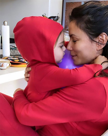 Рождество-2020: Криштиану Роналду, Дэвид и Виктория Бекхэм, Джастин Бибер и другие поделились семейными снимками Рождество-2020: Криштиану Роналду, Дэвид и Виктория Бекхэм, Джастин Бибер и другие поделились семейными снимками Звезды,Новости о звездах