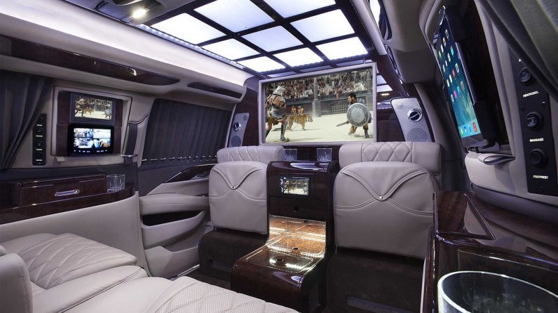 Бронированный Cadillac Escalade с невероятно роскошным салоном Бронированный Cadillac Escalade с невероятно роскошным салоном cadillac escalade
