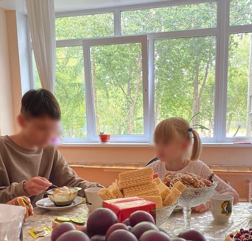 "Пока ремонт, пусть в приюте живут": Опека обманом забрала у матери детей "Пока ремонт, пусть в приюте живут": Опека обманом забрала у матери детей россия