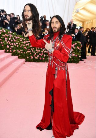 15 самых нелепых нарядов на Мет Гала 2019 met gala 2019,знаменитости,интересное,мода