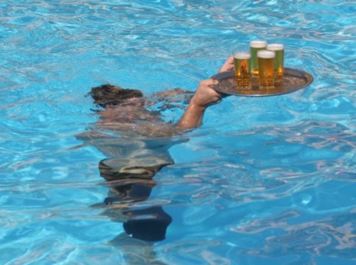 официанты которые много на себя берут