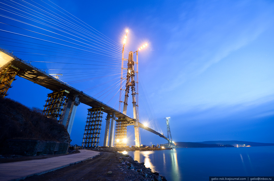 8128 Мост на остров Русский во Владивостоке (Апрель 2012)