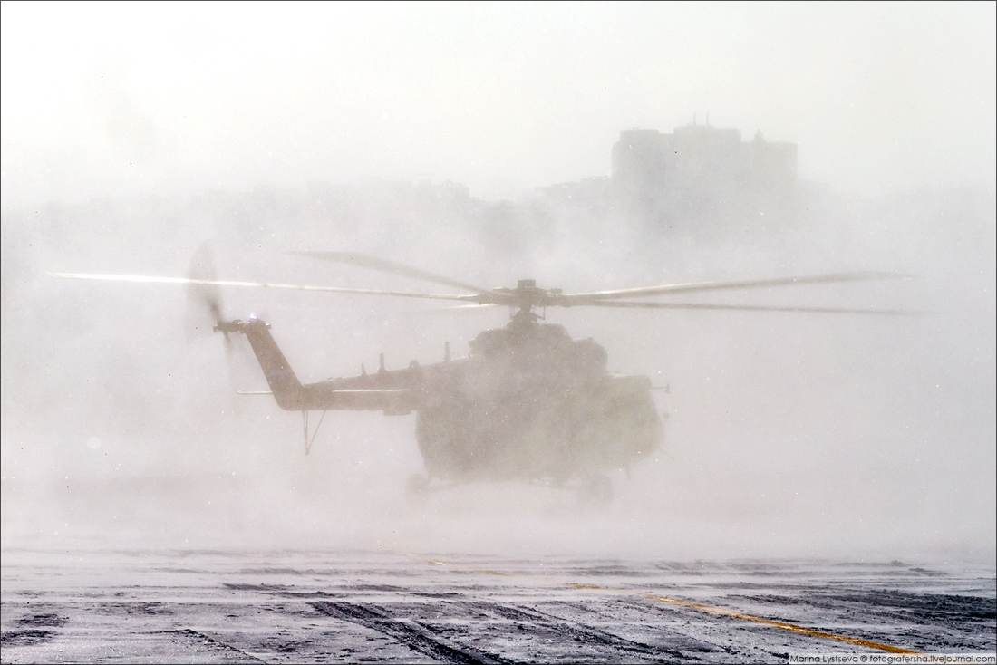 Новейший вертолёт Ми-171А2 начали эксплуатировать в России: репортаж Новейший вертолёт Ми-171А2 начали эксплуатировать в России: репортаж Война и мир