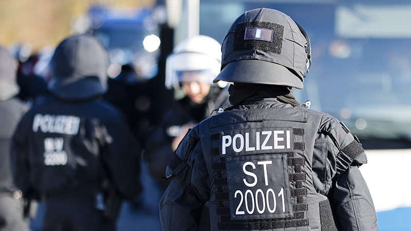 Tagesspiegel: более 200 дел с преступлениями против русскоязычных расследуют в Берлине