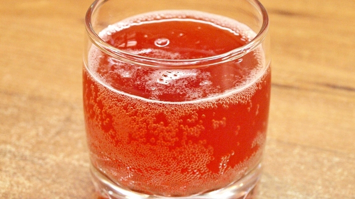 Квас из клубники