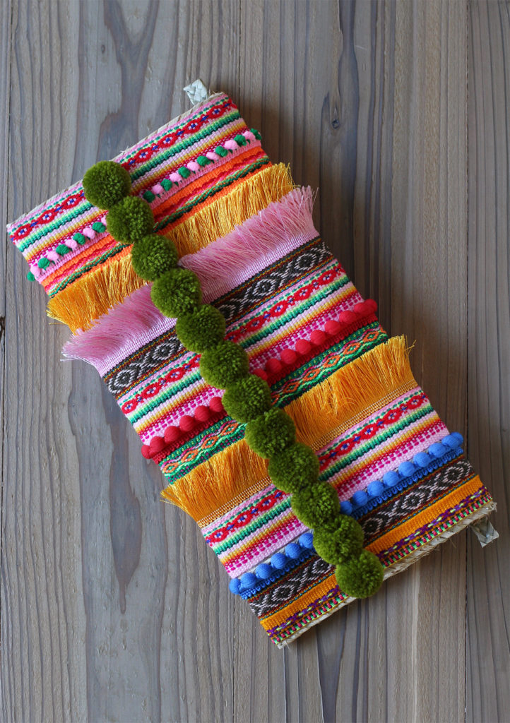 Превращаем потрепанный соломенный клатч в яркую осеннюю сумочку переделки,рукоделие,своими руками,сделай сам