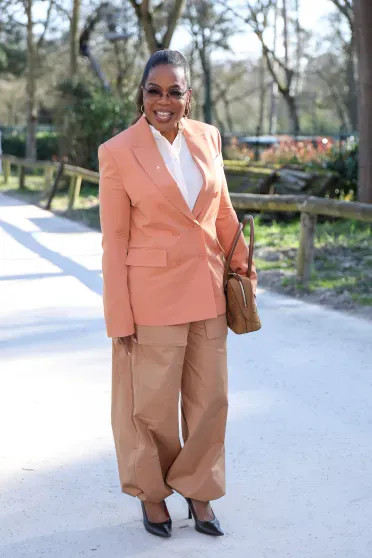 Вера Брежнева, Наталья Водянова и Анна Винтур на показе Stella McCartney в Париже aurore marechal, saint laurent, stella maccartney, айла фишер, анна винтур, вера брежнева, наталья водянова, рената литвинова