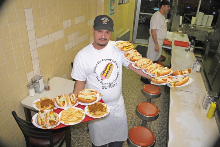 официанты которые много на себя берут