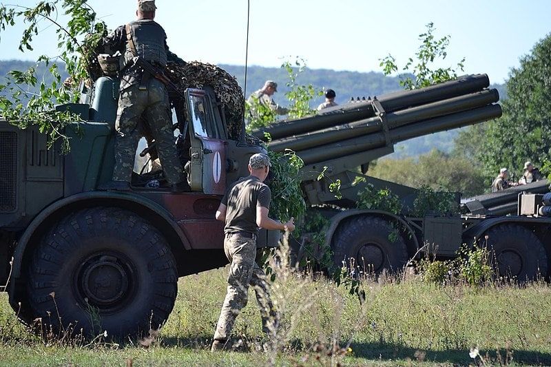 Военкор Еремин: российские ПВО перехватили две ракеты РСЗО «Ураган» над Донецком Армия,Украина