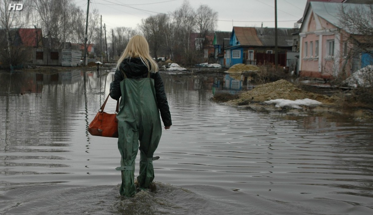 На лабутенах и в восхитительных штанах половодье, прикол, юмор