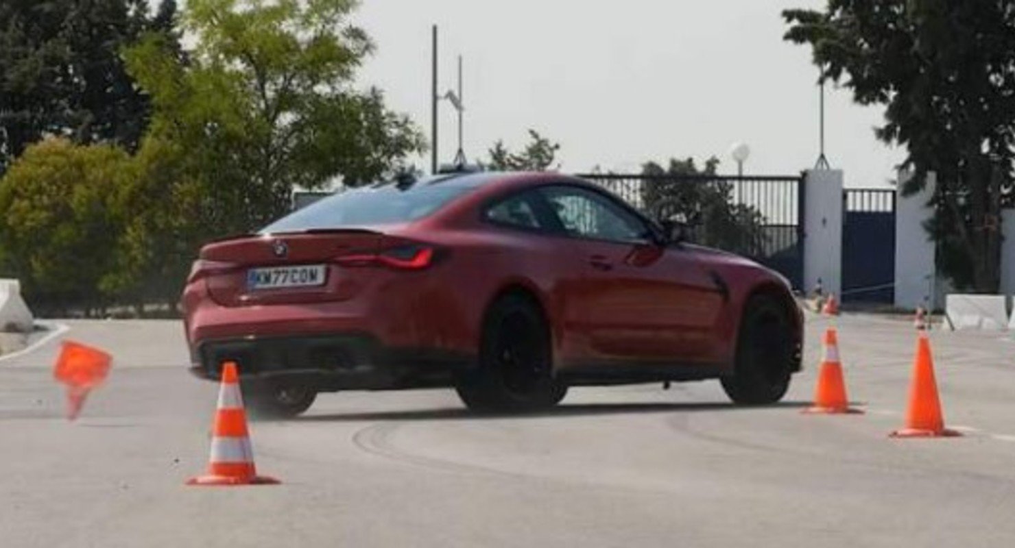 BMW M4 занесло при «лосином» тесте