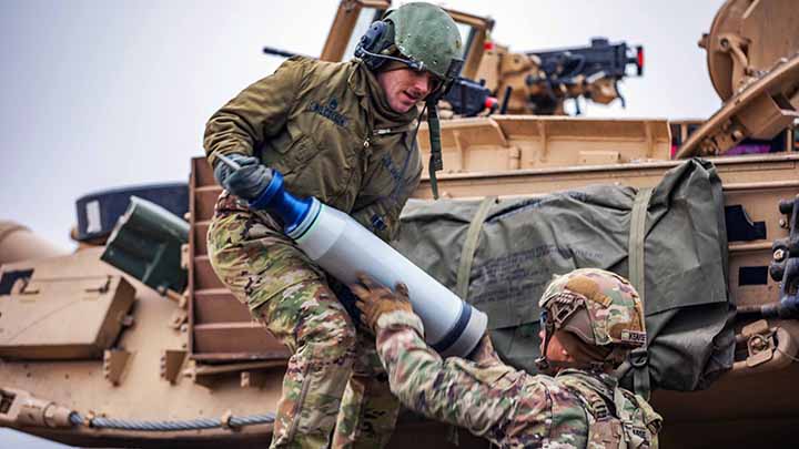 В США ПРИЗНАЛИ ОЧЕВИДНОЕ: РОССИЯ ПОБЕЖДАЕТ ЗАПАД ЕГО ЖЕ ОРУЖИЕМ геополитика,г,Москва [1405113]