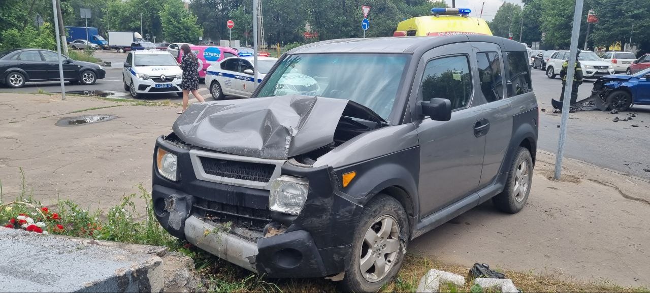 Женщина пострадала в ДТП на Петербургском шоссе в Твери