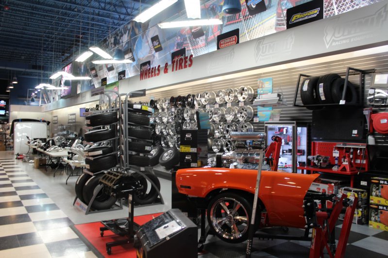SummitRacing в реальной жизни - экскурсия по Super Store в Атланте SummitRacing в реальной жизни - экскурсия по Super Store в Атланте авто, автозапчасти, автотюнинг, запчасти, магазин, тюнинг