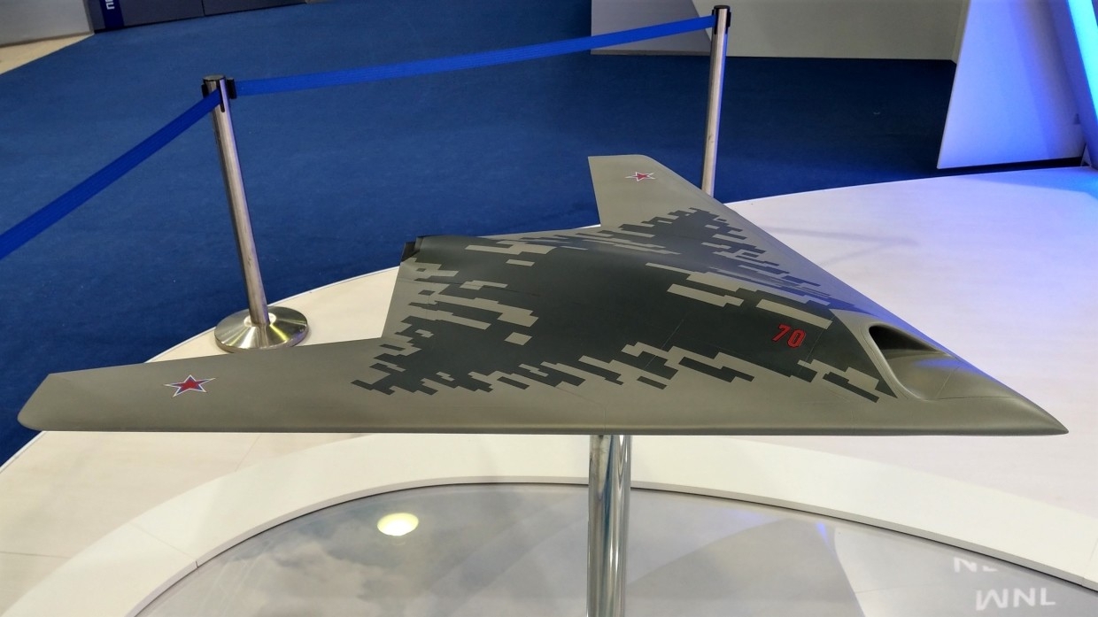 Контракт на поставки беспилотников «Охотник» в ВС России могут подписать в 2022 году