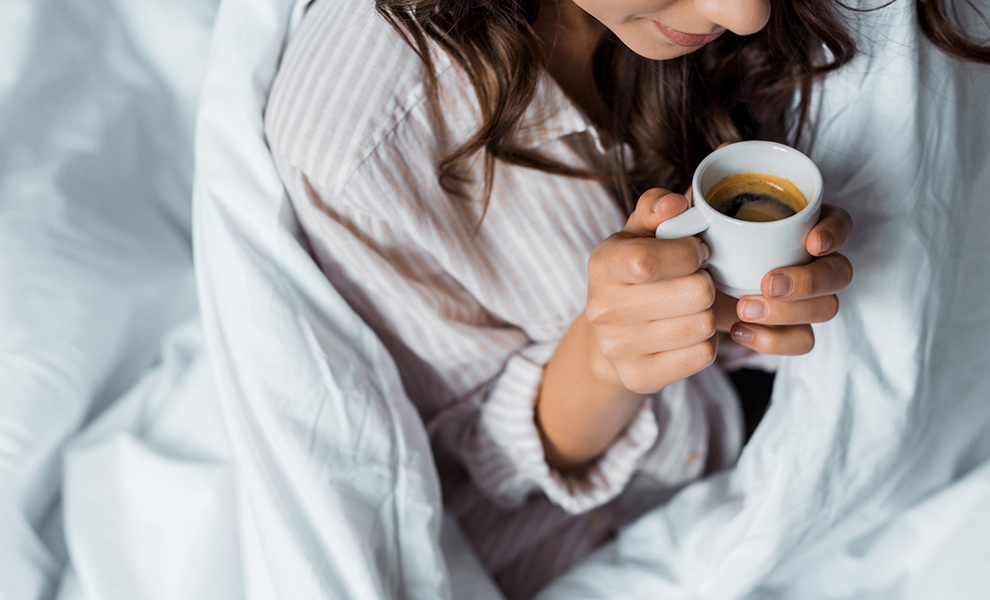 Ученые обнаружили, что кофе с утра может навредить. Особенно, если это первый напиток за день Культура