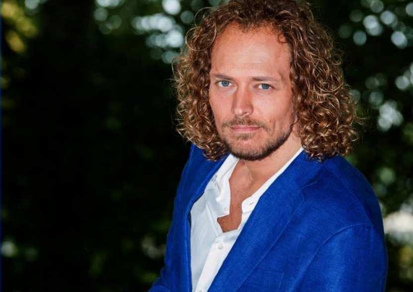 Осунулся и остался без зубов: что случилось с актером Артемом Артемьевым из сериала «Татьянин день» актер, Артем, Артемьев, Артема, только, поступил, после, семье, актера, выглядит, говорил, когото, Артемьева, преследуют, изможденным, живут, последствия, также, которые, Артемьеву