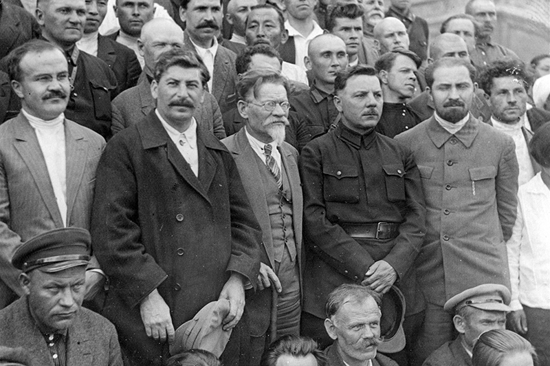В. Молотов, И. Сталин, М. Калинин, К. Ворошилов на 16-м съезде ВКП(б) в Москве. Июль 1930 г