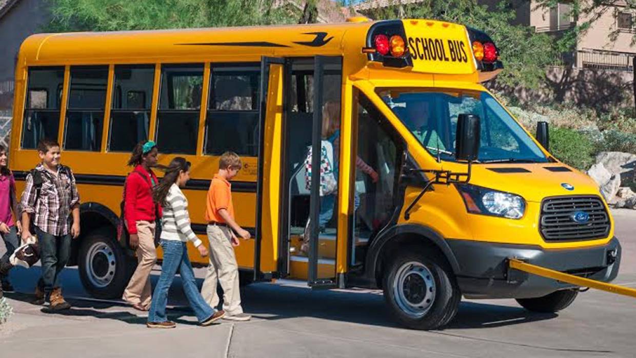 США столкнулись с нехваткой водителей школьных автобусов
