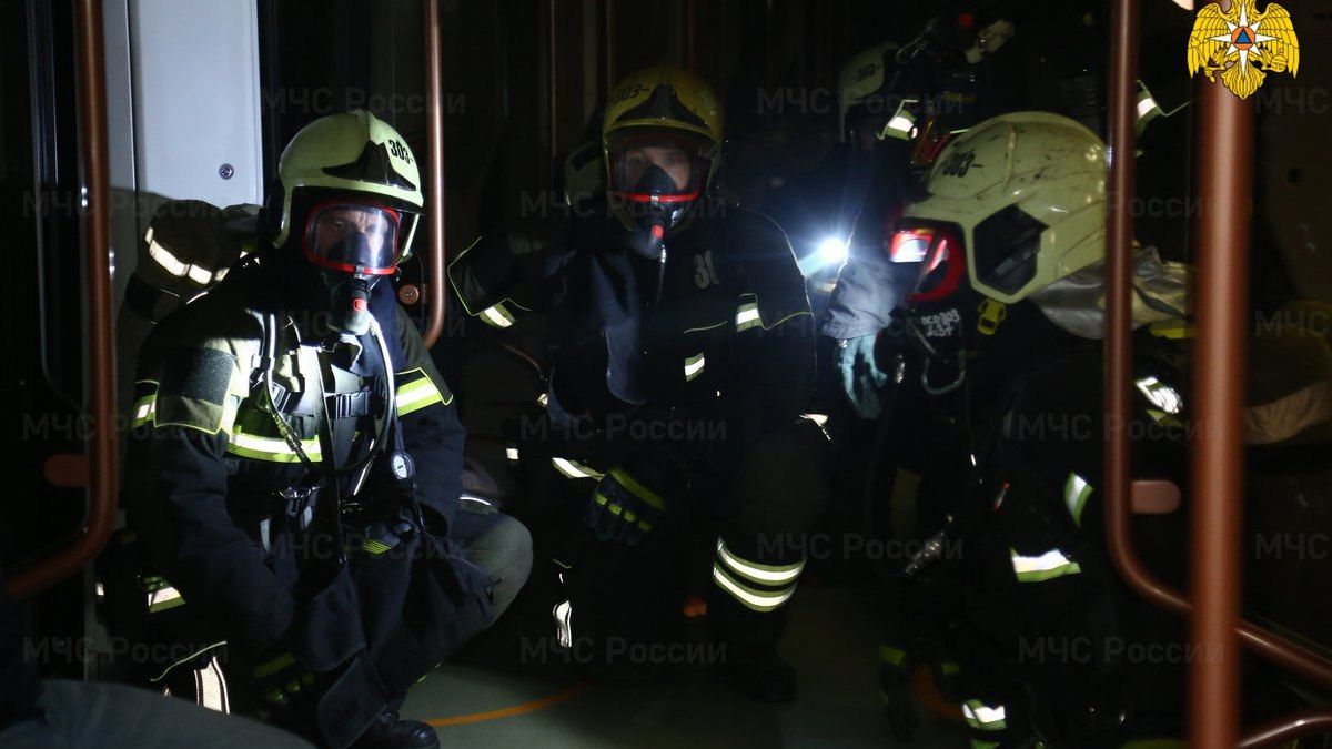 Число жертв пожара в московском общежитии увеличилось до восьми