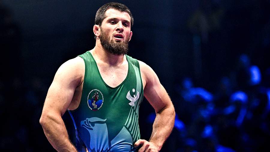 Борец Гаджимагомедов стал серебряным призером чемпионата мира по борьбе