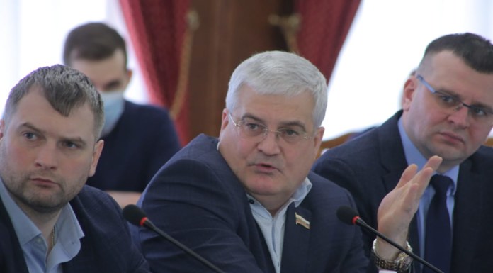 Новосибирский депутат сообщил о реализации преступной схемы при решении проблем дольщиков
