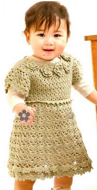 Кружевное платье для девочки