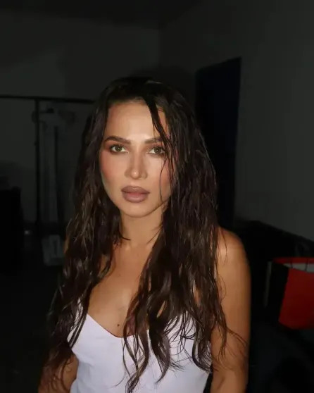 Лерчек, которая борется с раком последней стадии, побрилась налысо после химиотерапии Лерчек, женихом, Луисом, своим, Сквиччиарини, после, волосы, СквиччиариниЛерчек, марта, всегда, красоту, известно, стадии, сложно, Валерия, рублей, блогерша, этому, стало, конец