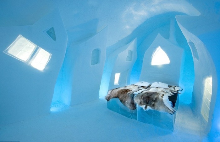 Отель изо льда, в 26-й раз сделанный в деревеньке Юккасъярви.