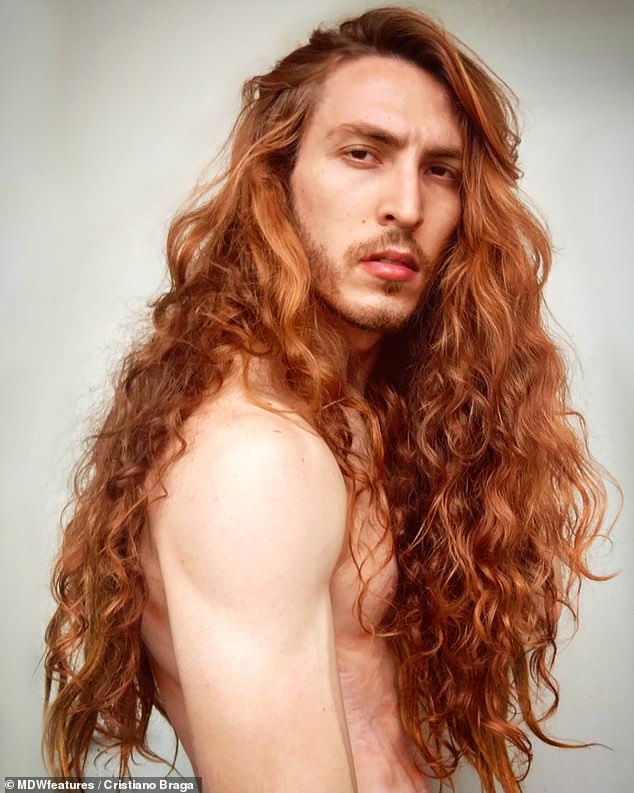 Как живется мужчине, который 7 лет отращивал волосы? Как живется мужчине, который 7 лет отращивал волосы?