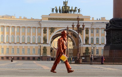 Опустевший из-за коронавируса Петербург показали на видео