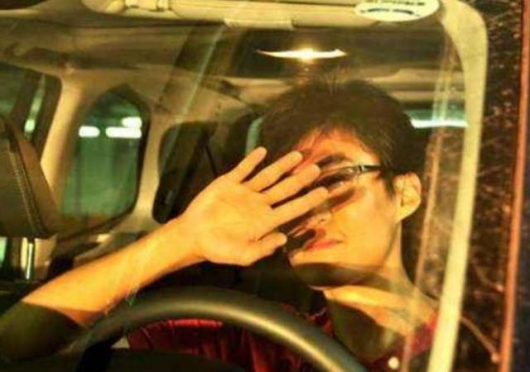 Какой самый эффективный способ избежать 2-секундного ослепления дальним светом? авто и мото,автоновости,автосоветы