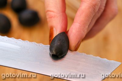 Фотографии рецепта Пингвины из маслин и моцареллы, 02 Пингвины из маслин и моцареллы, Шаг 02