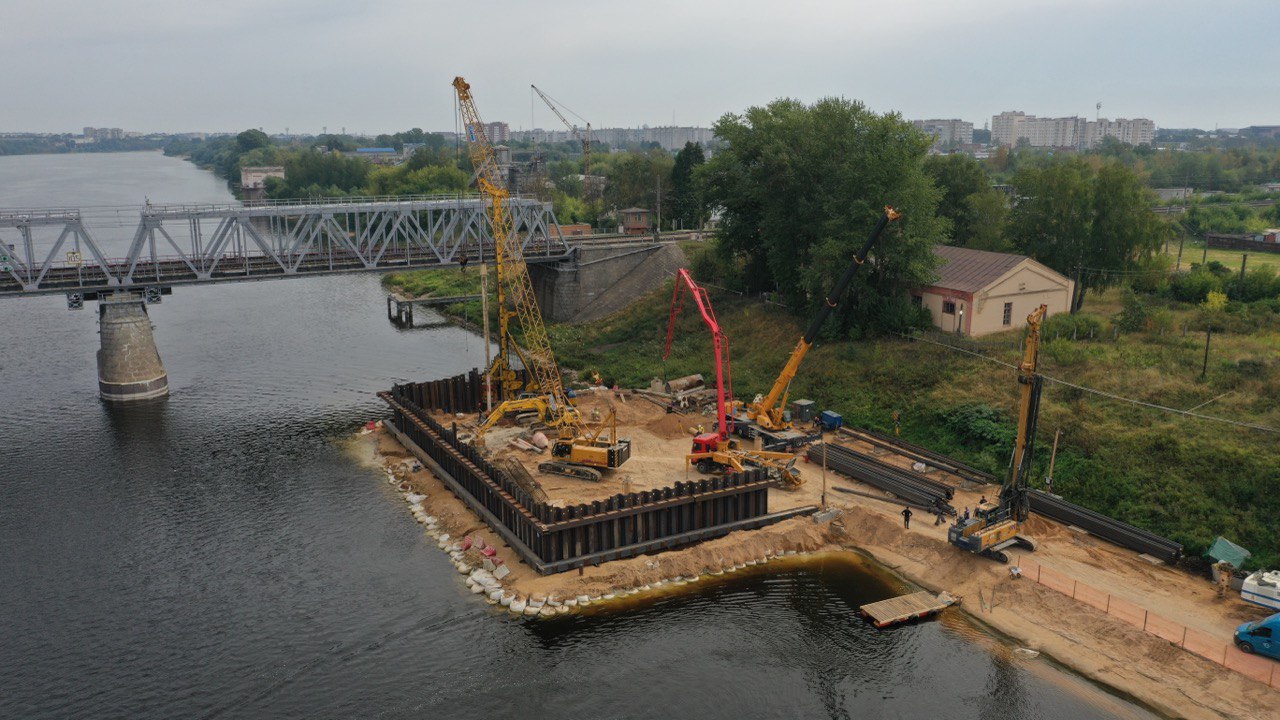 В Санкт-Петербурге изготавливают металлоконструкции для Западного моста в Твери