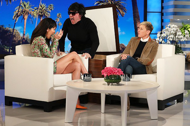 Кендалл Дженнер обсудила личную жизнь и беременность сестры Кайли с Эллен Дедженерес Кендалл Дженнер обсудила личную жизнь и беременность сестры Кайли с Эллен Дедженерес новости